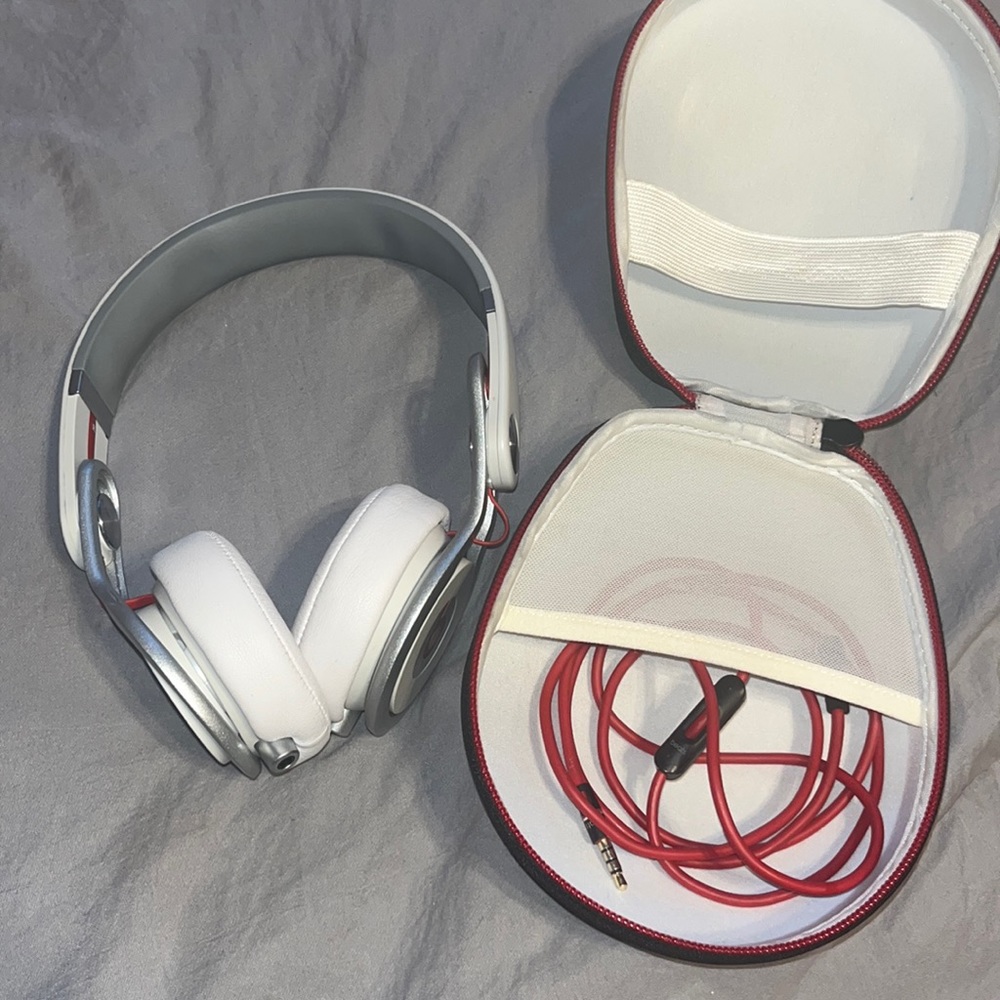 Beats by Dre Mixr